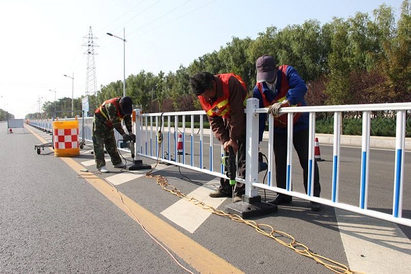 道路護(hù)欄